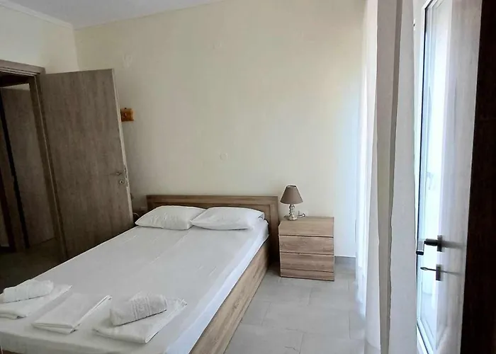 Manos Luxury Appartement *