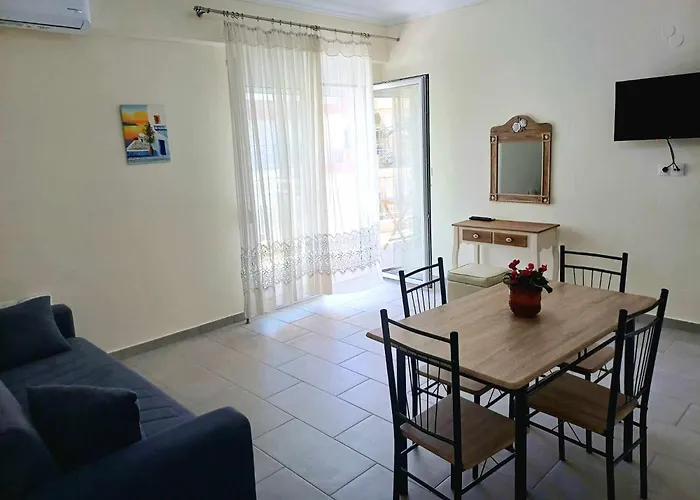 Manos Luxury * Nea Kallikrateia