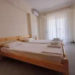 Manos Luxury Apartamento Nea Kallikrateia
