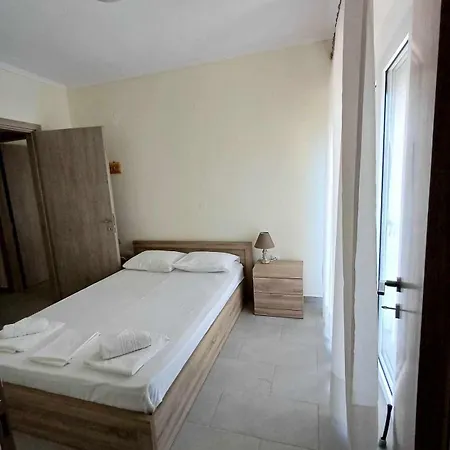Manos Luxury Appartement *