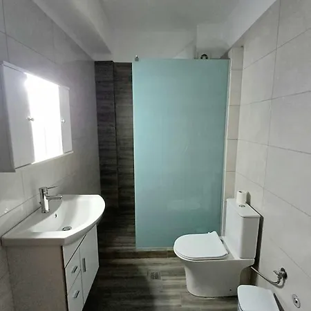 Manos Luxury Appartement *
